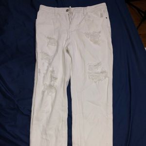 Men’s Distressed Jeans